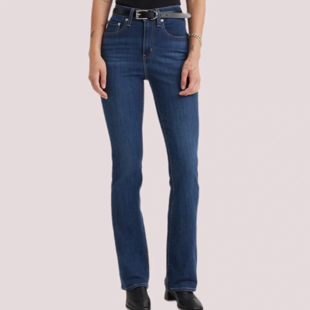 NWT Levi's Women's 725 High Rise Bootcut Jeans